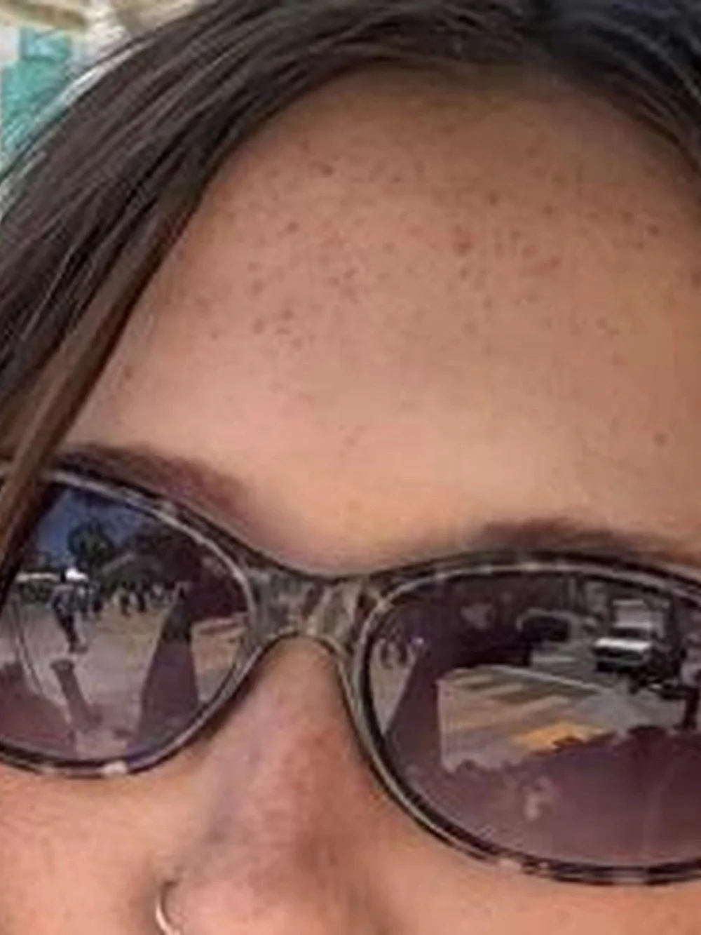 Women's Black Oval Sunglasses — Sleek Everyday Style
